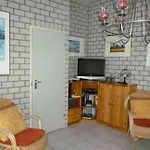 Semesterbostad 041 *